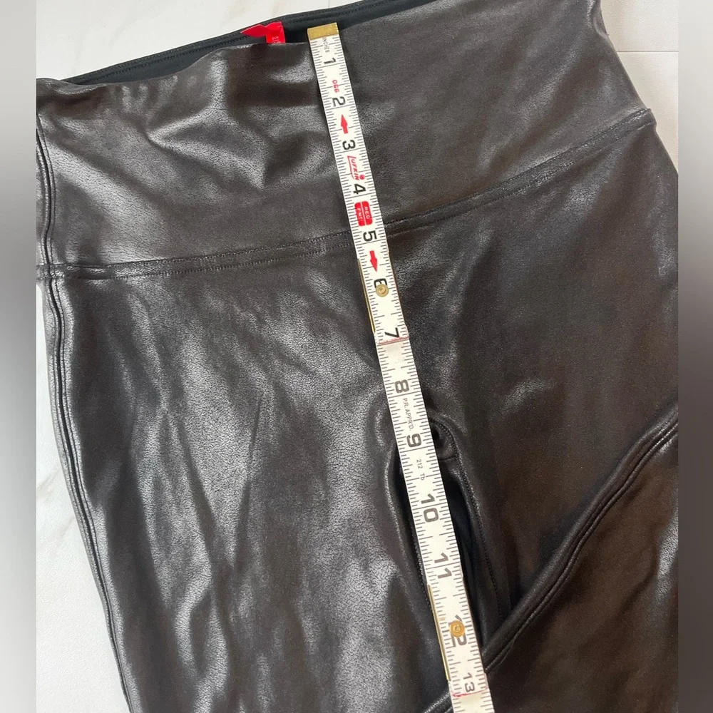 Spanx Black Faux Leather Legging petite medium - Picture 7 of 9